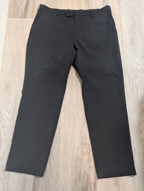 Uniqlo Men's Black Dress Pants – Size 36x34